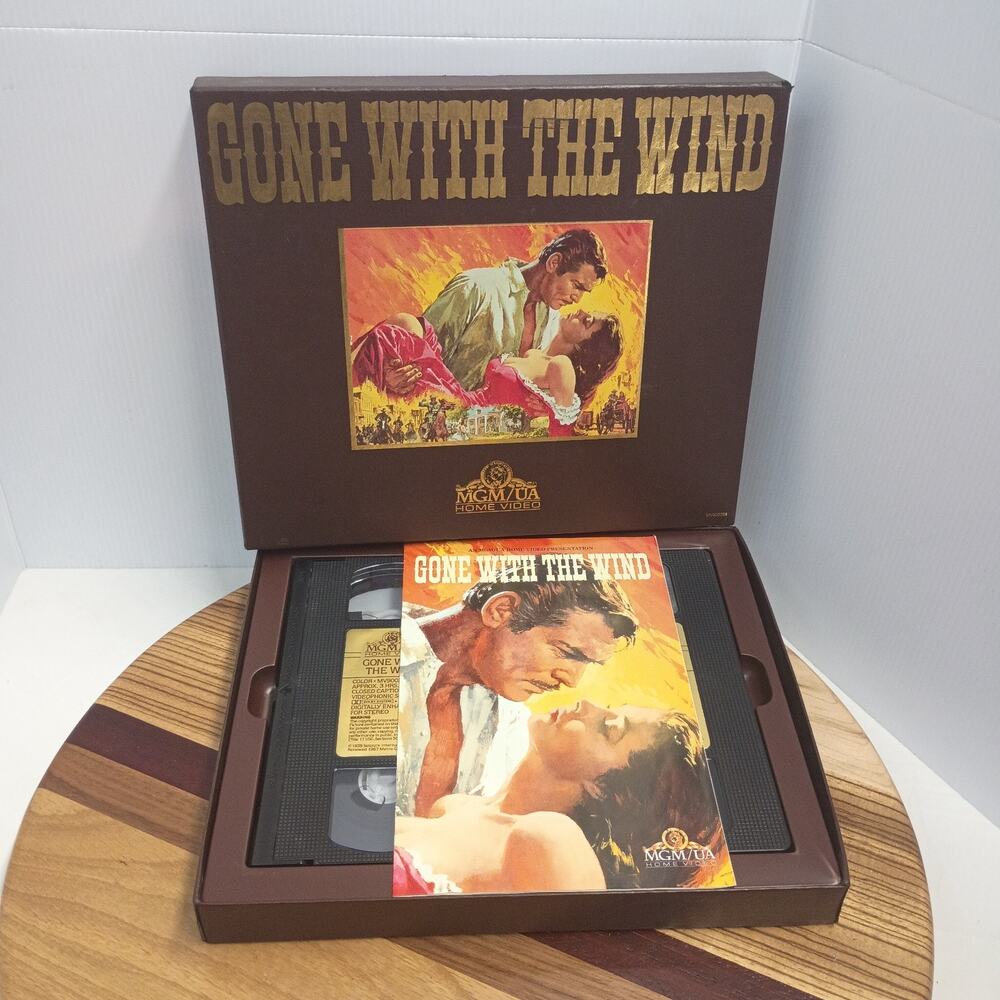 Gone With The Wind MGM Home Video 2 Tape VHS Deluxe Edition Box Set 1985